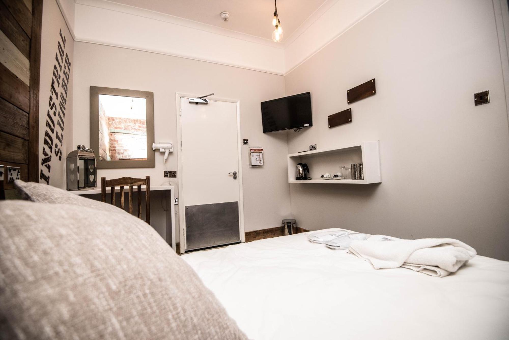 Leaside Hotel Luton  Habitación foto